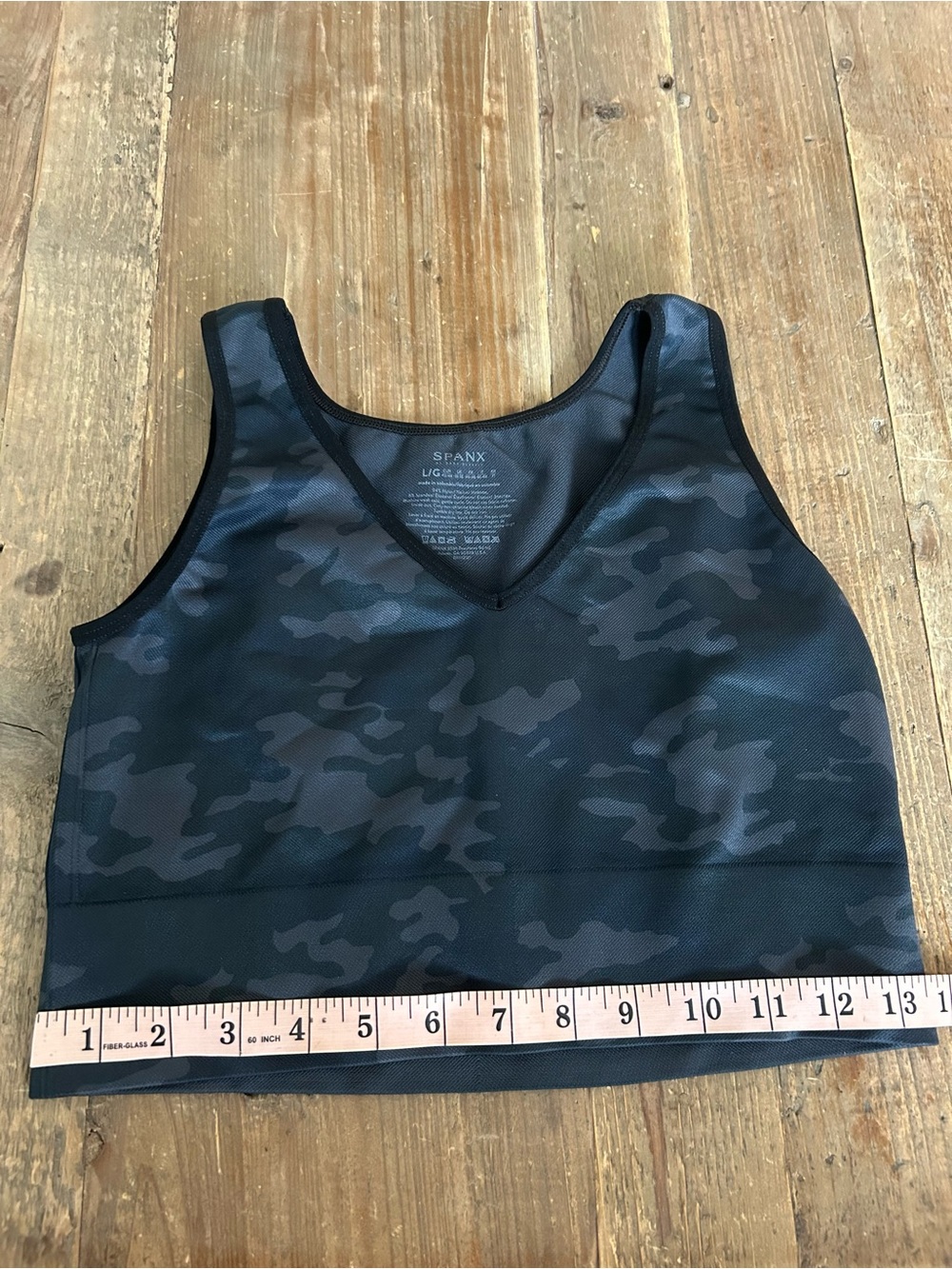 SPANX Sports Bra Black Camouflage V-Neck Sports Camo Crop Large - Picture 3 of 5